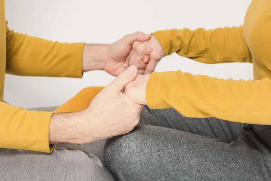 Parma, maggio dedicato ai caregiver familiari con corsi e incontri
