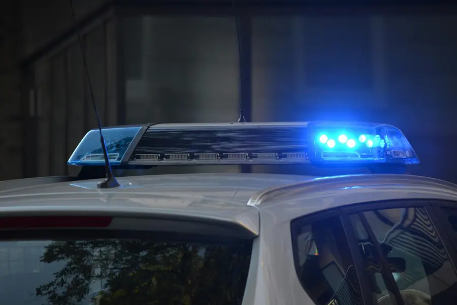 Parma, anziano salvato da un incendio in casa: intervento della Polizia