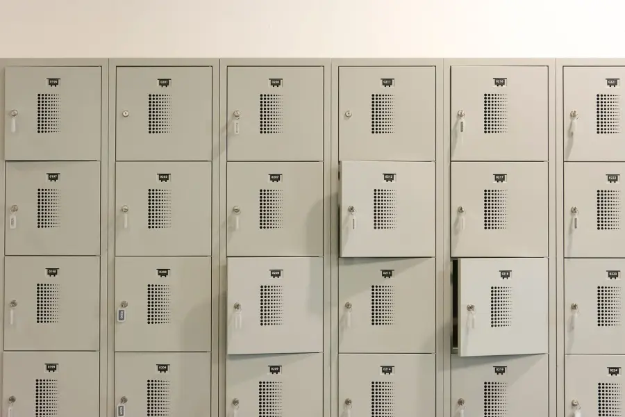 Parma, 12 locker per ritirare farmaci al Maggiore