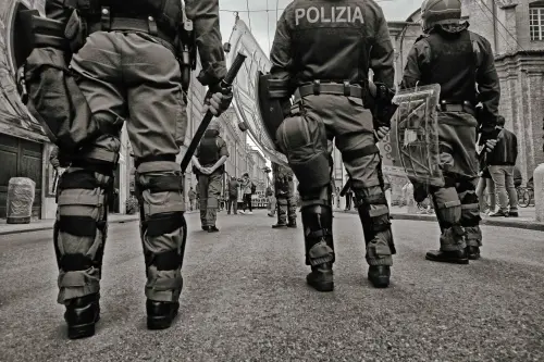 Parma, controlli in centro: 115 persone e 35 violazioni