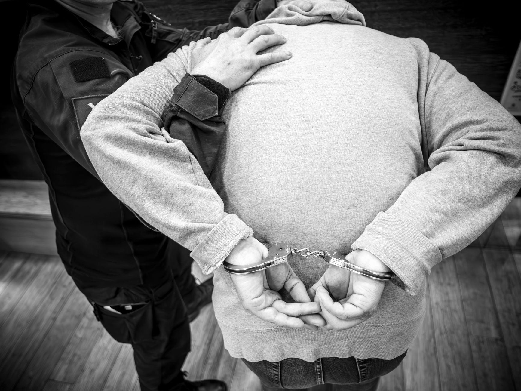 Via San Leonardo, tenta di rubare alcolici: arrestato 39enne