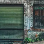 Decoro urbano e negozi sfitti: controlli, responsabilità e visione per il centro di Parma